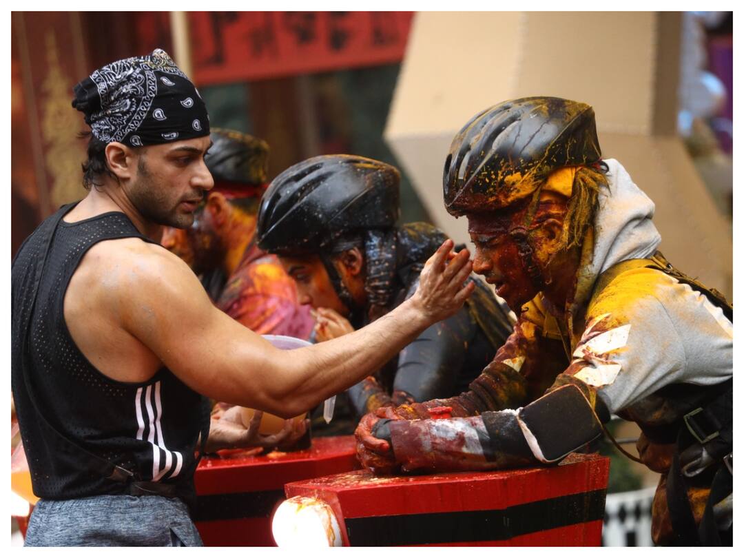 Bigg Boss 16: Priyanka, Archana, Shalin Torture Shiv, MC Stan And Nimrit For Revenge And Prize Money Bigg Boss 16 Preview: Priyanka, Archana, Shalin Torture Shiv, MC Stan And Nimrit For Revenge And Prize Money Bigg Boss 16: Priyanka, Archana, Shalin Torture Shiv, MC Stan And Nimrit For Revenge And Prize Money