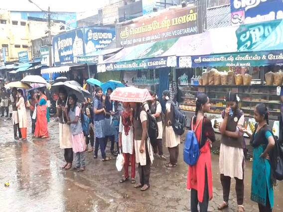 மயிலாடுதுறையில் மழையால் மாணவர்கள் மகிழ்ச்சி, விவசாயிகள் அதிர்ச்சி! மயிலாடுதுறையில் மழையால் மாணவர்கள் மகிழ்ச்சி, விவசாயிகள் அதிர்ச்சி!