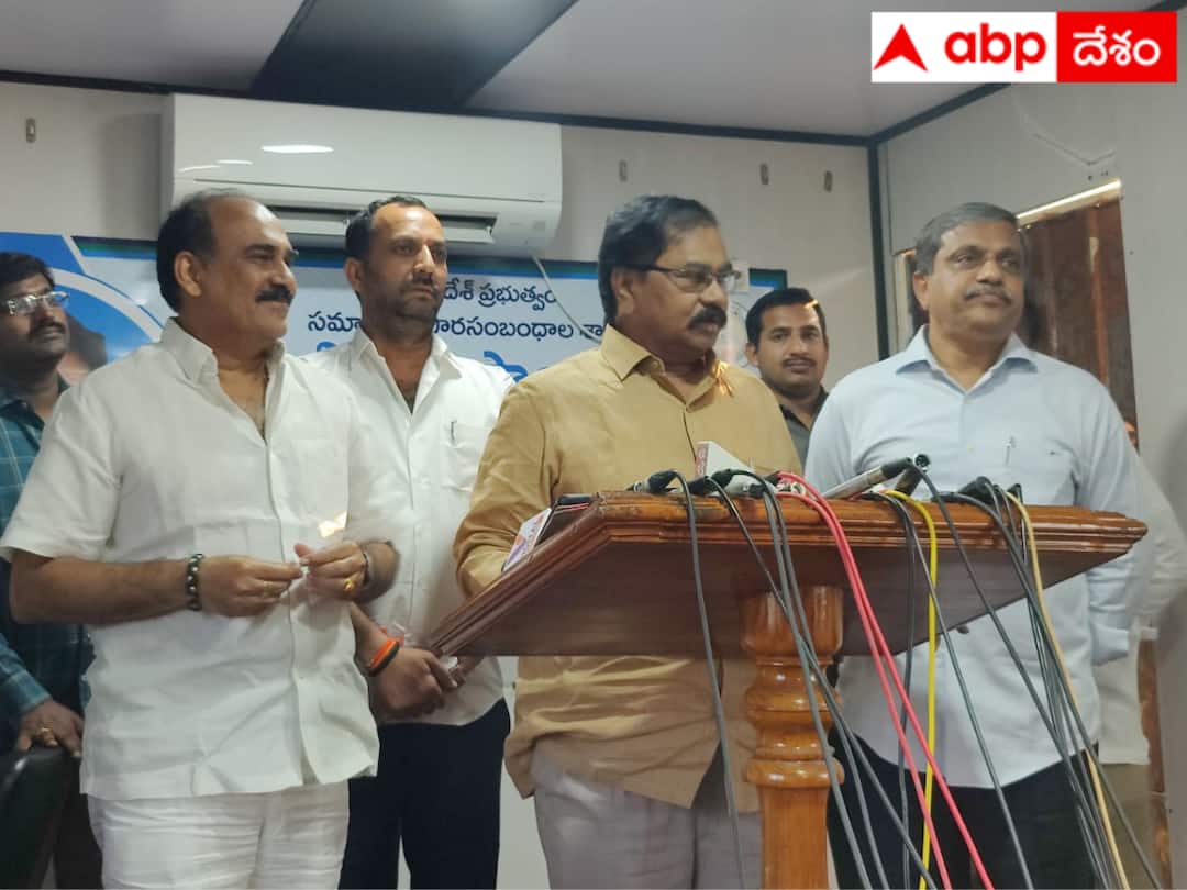 CM Jagan appointed Adala Prabhakar Reddy as Nellore Rural Incharge. Nellore Rural Incharge Adala : నెల్లూరు రూరల్‌కు ఇంచార్జ్ గా ఎంపీ ప్రభాకర్ రెడ్డి - ఎమ్మెల్యే అభ్యర్థి ఆయనేనన్న సజ్జల !