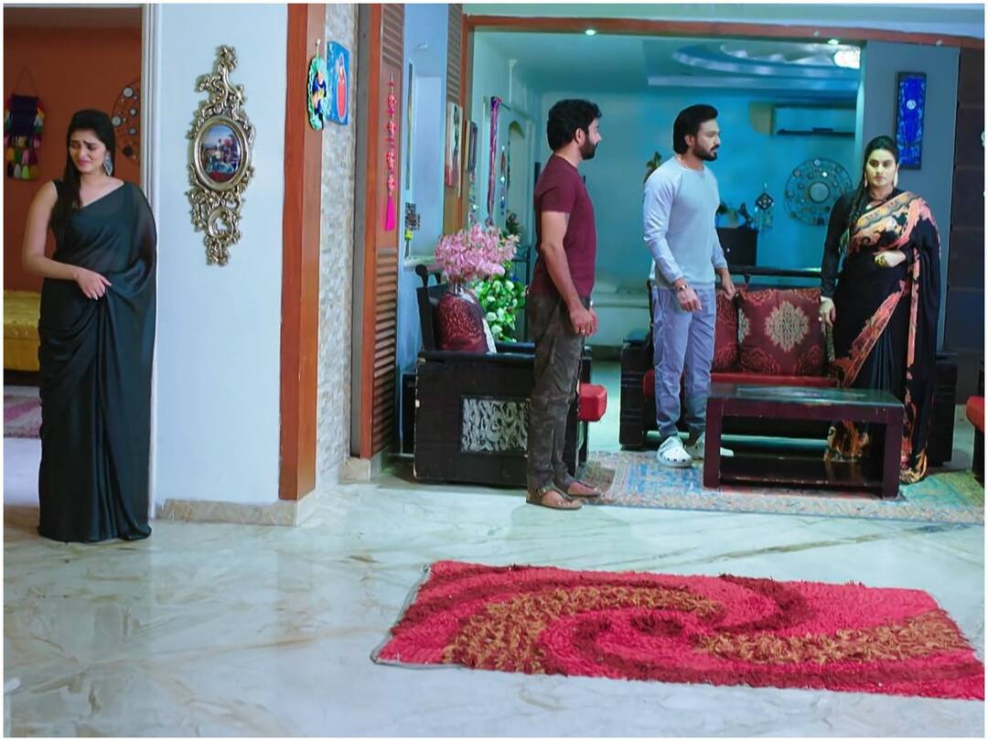 Ennenno Janmalabandham Serial February 2nd Episode 339 Written Update Today Episode Ennenno Janmalabandham February 2nd: అభికి పెళ్లి ముహూర్తం ఫిక్స్ చేసిన భ్రమరాంబిక- వేద మీద అమితమైన ప్రేమ చూపించిన యష్