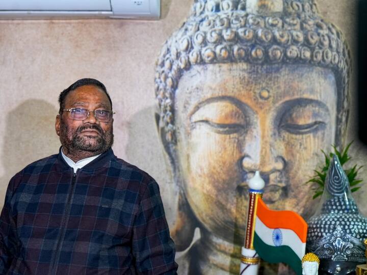 Ramcharitmanas Row: यूपी में नहीं थम रहा मानस को लेकर शुरू हुआ विवाद, स्वामी प्रसाद मौर्य बोले, 'इंडियंस आर डॉग...' Ramcharitmanas Row Controversy in UP SP Leader Swami Prasad Maurya pass new comment Ramcharitmanas Row: यूपी में नहीं थम रहा मानस को लेकर शुरू हुआ विवाद, स्वामी प्रसाद मौर्य बोले, 'इंडियंस आर डॉग...'