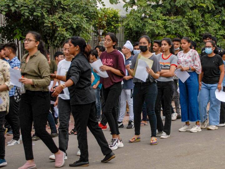 NET Entrance test for Ph.D.admission UGC Announced  National Eligibility Test PhD Admission: இனி பிஎச்.டி. மாணவர் சேர்க்கைக்கும் நுழைவுத் தேர்வு; யுஜிசி அறிவிப்பு
