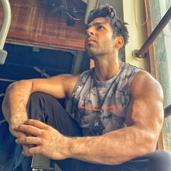 Pathaan: कभी 126 किलो के थे 'पठान' में नजर आने वाले आकाश बठीजा, फिल्म में रोल पाने के लिए 6 महीने में किया खुद फिट