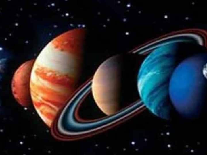 Jupiter Astronomers Discovered 12 New Moons Orbiting Around it Biggest Planet in Solar System Jupiter New Moons: सौरमंडल में 12 नए चंद्रमाओं की खोज - जूपिटर का लगा रहे हैं चक्कर, रिपोर्ट में खुलासा