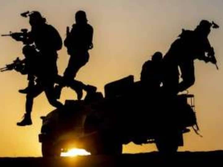 join indian army या वेबसाईटवर 11 मार्चपर्यंत ऑनलाईन अर्ज भरता येणार आहेत.