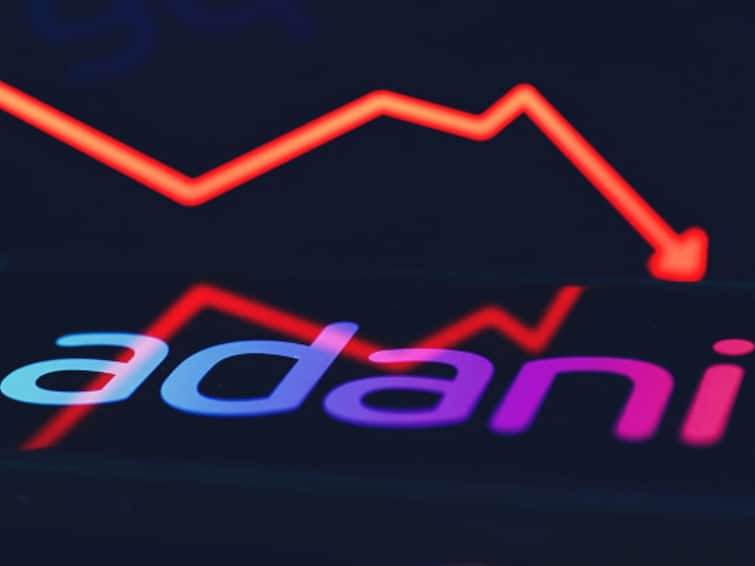 Adani Group plans to trim its capital spending plans due to current matter and controversies Adani Group: अडानी समूह की योजनाओं को मौजूदा संकट से लगा झटका, अब लिया है ये बड़ा फैसला