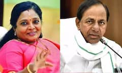 CM KCR With Governor Tamilsai | చాన్నాళ్ల తరువాత ఎదుటపడిన కేసీఆర్- తమిళసై | ABP Desam
