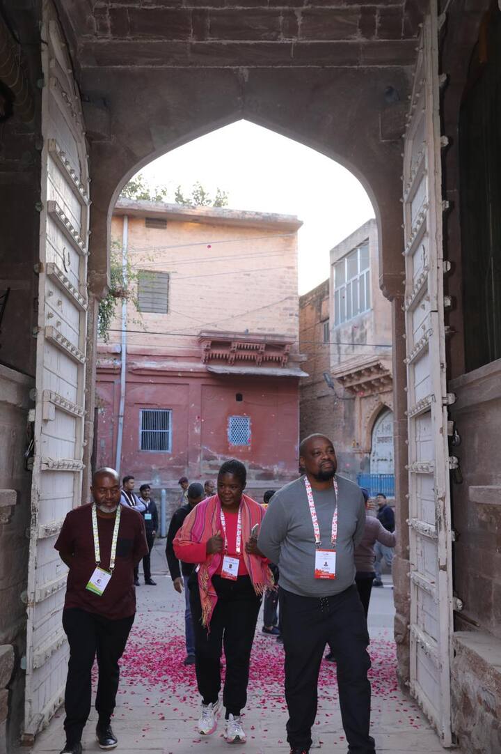 विदेशी मेहमानों को मारवाड़ का कल्चर, ऐतिहासिक धरोहर और खानपान बहुत अचंभित कर रहा है.