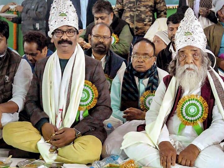 Jharkhand Politics: 50 साल का हो रहा झामुमो, उतार-चढ़ाव से भरा रहा है आंदोलन से सत्ता तक का सफर Jharkhand Politics JMM Completing 50 years Journey From Movement To Power Full Of Ups And Downs Jharkhand Politics: 50 साल का हो रहा झामुमो, उतार-चढ़ाव से भरा रहा है आंदोलन से सत्ता तक का सफर