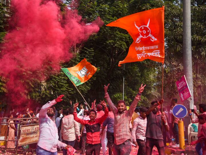 Maharashtra MLC Election Result 2023 Amravati graduate seat Counting of votes on the second day know who is ahead Maharashtra MLC Election Result: महाराष्ट्र एमएलसी चुनाव में अमरावती स्नातक सीट के लिए मतगणना दूसरे दिन भी जारी, जानिए कौन आगे