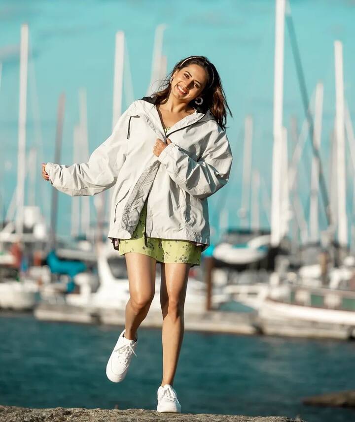 टीवी में अपनी पहचान बनाने के बाद सरगुन ने पंजाबी फिल्मों की तरफ रुख कर लिया और एक्ट्रेस इंडस्ट्री पर राज कर रही हैं.