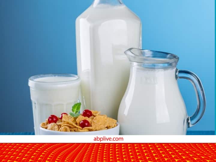 टोंड, फुल क्रीम, डबल टोंड दूध... इन सबका क्या मतलब होता है? समझिए किसमें क्या है खास Amul milk price hike How many type of milk know about full cream toned skimmed lactose free milk टोंड, फुल क्रीम, डबल टोंड दूध... इन सबका क्या मतलब होता है? समझिए किसमें क्या है खास