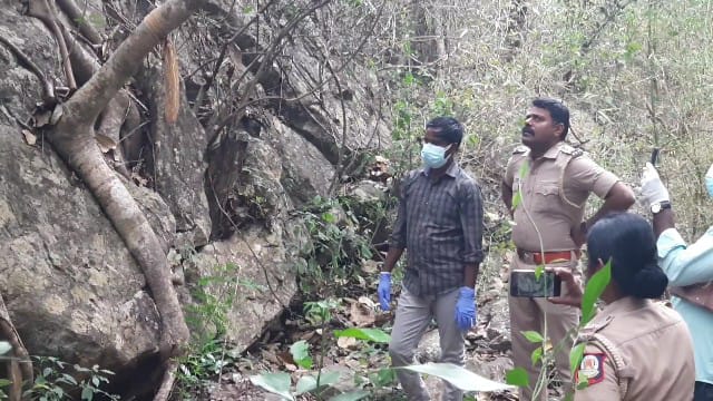 Crime: அரூர் அருகே காணாமல் போன மாணவி எலும்பு கூடாக கண்டெடுப்பு - போலீஸ் விசாரணை