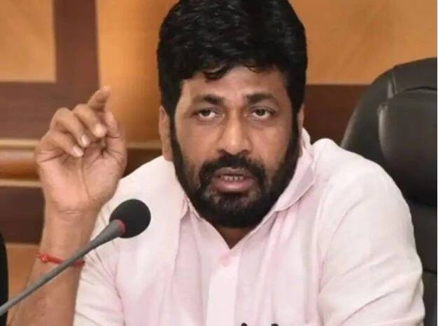 शिक्षक आणि पदवीधर जागांच्या झालेल्या निवडणुकीत दोन लाखांच्या आसपास मतदान असल्याने याचा कोणताही परिणाम विधानसभा अथवा लोकसभेच्या निकालावर होत नसतो असं बच्चू कडू म्हणाले.