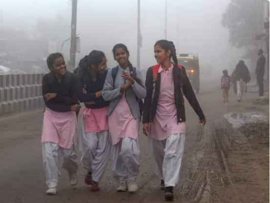 punjab weather haryana and punjab temperature haryana and punjab cold wave Punjab Weather Forecast: ਪੰਜਾਬ 'ਚ ਠੰਡੀਆਂ ਹਵਾਵਾਂ ਸਿਲਸਿਲਾ ਰਹੇਗਾ ਜਾਰੀ, ਅਗਲੇ 15 ਦਿਨਾਂ ਤੱਕ ਧੁੱਪ ਨਿਕਲਣ ਦੀ ਸੰਭਾਵਨਾ, ਘਟੇਗੀ ਠੰਢ