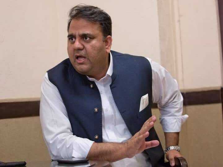 Pakistan Former Information Minister Fawad Chaudhry Cried During The Tv Show