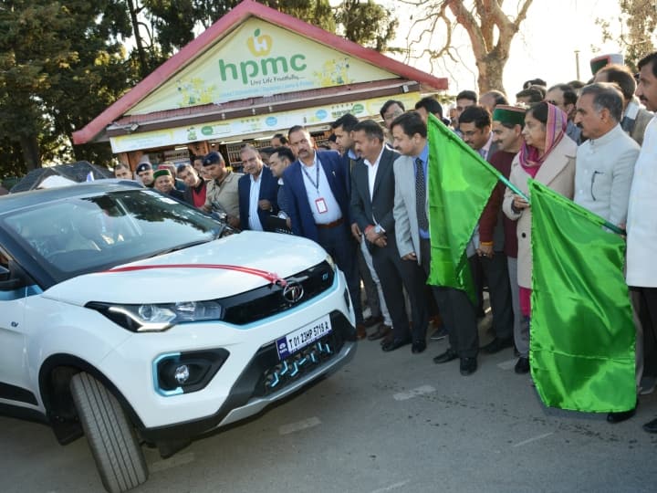 Government department vehicles will replaced by electric vehicles in Himachal Pradesh ann Himachal Pradesh: इलेक्ट्रिक व्हीकल्स से रिप्लेस होगा सरकारी गाड़ियों का बेड़ा, 2025 तक हिमाचल को ग्रीन एनर्जी स्टेट बनाने का लक्ष्य
