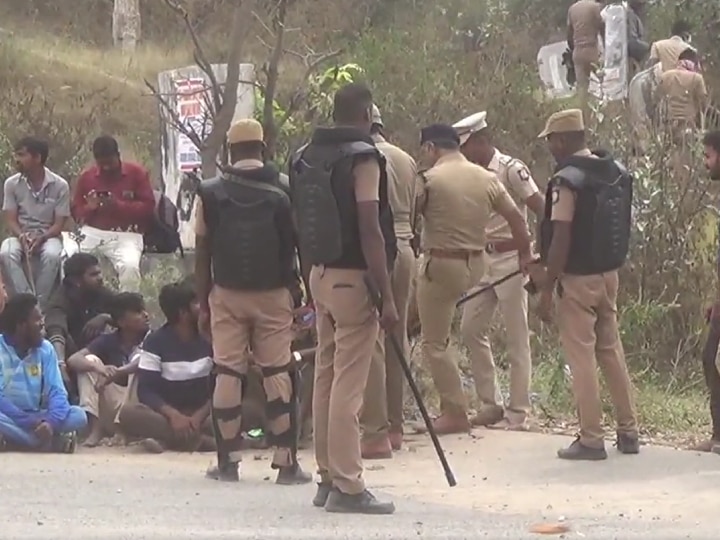 Tamil Nadu Krishnagiri SP Saroj Kumar Thakur Kicking Man Video Goes Viral Police Officer Says He Was Trying To Molest Women | Police Kicks Man: 'वो महिलाओं से छेड़खानी कर रहा था',