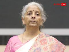 अडानी समूह में LIC और SBI के निवेश को लेकर वित्त मंत्री की पहली प्रतिकिया, कहा - लिमिट के भीतर है एक्पोसजर