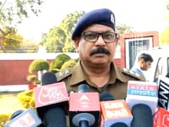 अलीगढ़: खाने का पैसा मांगने पर शराबियों ने ढाबा मालिक से की गाली-गलौज, शिकायत करने पर पीटा