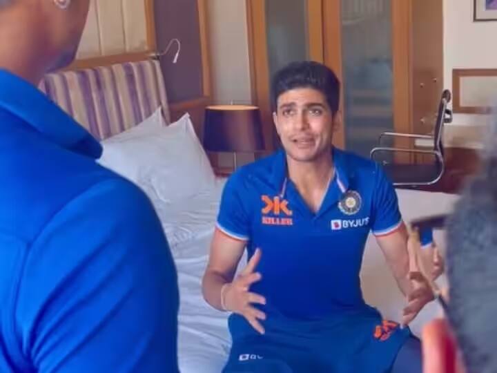 Funny VIDEO: ishan kishan slapped Shubman Gill in gills hotel room after t20i century VIDEO: Shubman Gillના રૂમમાં ઘૂસ્યા ભારતીય ટીમના બે ખેલાડીઓ, ને પછી ગીલને ઠોકી દીધી બે થપ્પડ