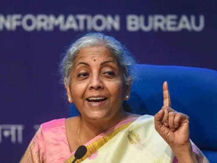 Finance Minister Nirmala Sitharaman speak out on Adani group falling shares Nirmala Sitharaman On Adani : अदानी प्रकरणावर अर्थ मंत्री निर्मला सीतारमण यांची पहिली प्रतिक्रिया, म्हणाल्या...