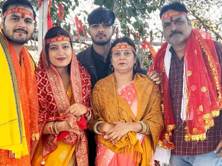 भोजपुरी सिंगर और एक्टर कल्लू को लेकर चर्चा थी कि वो किसी हीरोइन से शादी करेंगे लेकिन 26 जनवरी को उन्होंने बनारस में शिवानी पांडेय से शादी कर ली है.