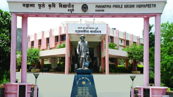 महाराष्ट्र लोकसेवा आयोगाने केलेल्या अभ्यासक्रमातील बदलाच्या निषेधार्थ हे आंदोलन सुरू आहे. मात्र राज्य सरकाराच्या वतीनं कोणीही या विद्यार्थ्यांशी संवाद साधला नाही.