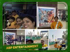 Pathaan: பதான் பாத்தே தீரணும்.. வங்காளதேசத்தில் இருந்து இந்தியா வந்த ஷாரூக் ரசிகர்கள்..! ஜவானுக்கும் வருவாங்களாம்..!