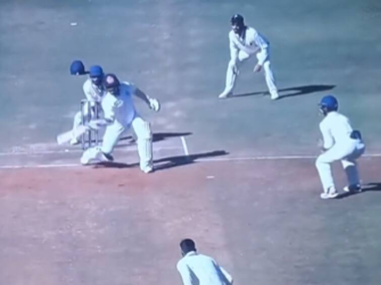 Ranji Trophy: Hanuma Vihari Scores Boundary With Fractured Wrist. WATCH Ranji Trophy: Hanuma Vihari Scores Boundary With Fractured Wrist. WATCH