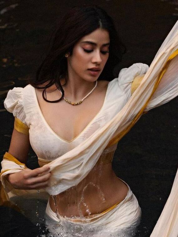 Just Janhvi Kapoor Wowing With Her Looks
