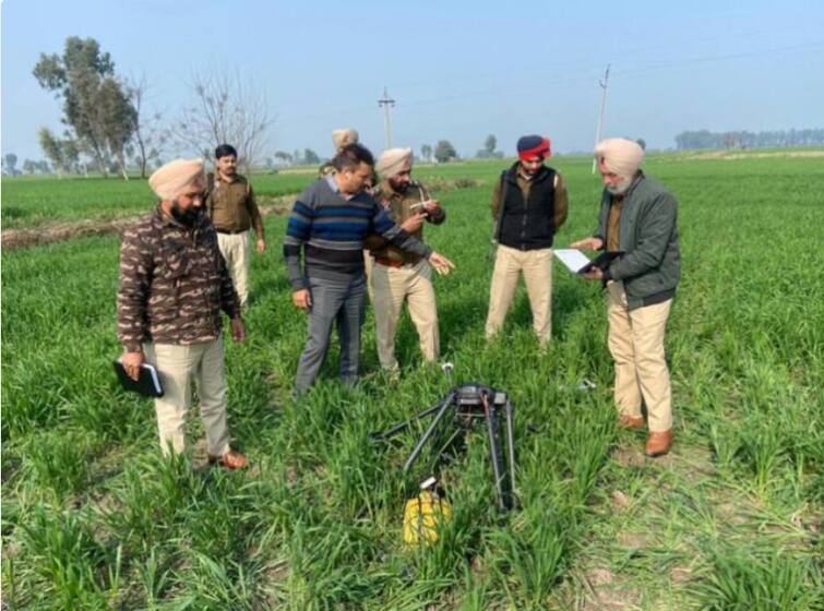 drone based arms smuggling module busted in punjab ਪਾਕਿਸਤਾਨ ਵੱਲੋਂ ਪੰਜਾਬ ਵਿੱਚ ਲਗਾਤਾਰ ਭੇਜੇ ਜਾ ਰਹੇ ਨੇ ਡਰੋਨ, 2022 ਵਿੱਚ ਫੜ੍ਹੇ ਗਏ 77 ਡਰੋਨ