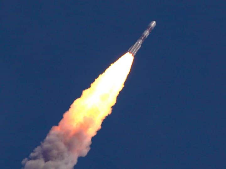 Rusia Luch 5 Relay Satellite Meluncurkan Satelit Relay Luch 5 Pada Maret Proton-M Carrier Rocket