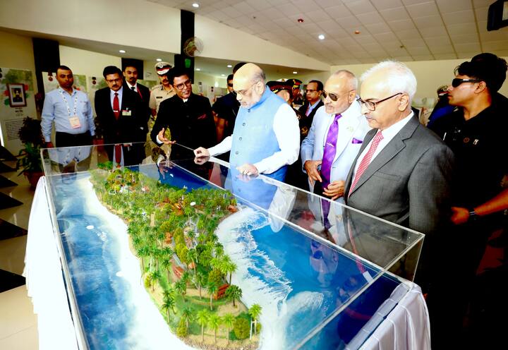 உள்துறை அமைச்சகம் - 1.96 லட்சம் கோடி