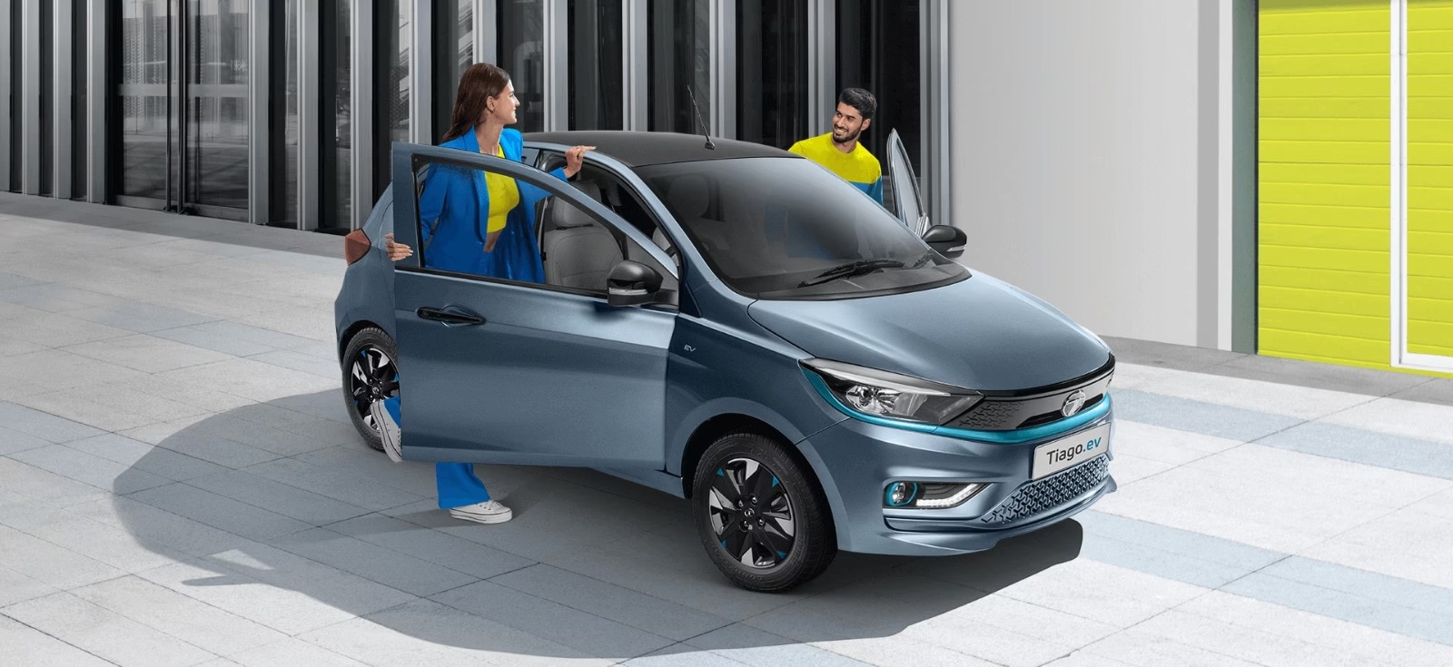 Tata Electric Car : Tata Tiago EV ची डिलिव्हरी झाली सुरू; Citroen eC3 ला देणार जबरदस्त टक्कर