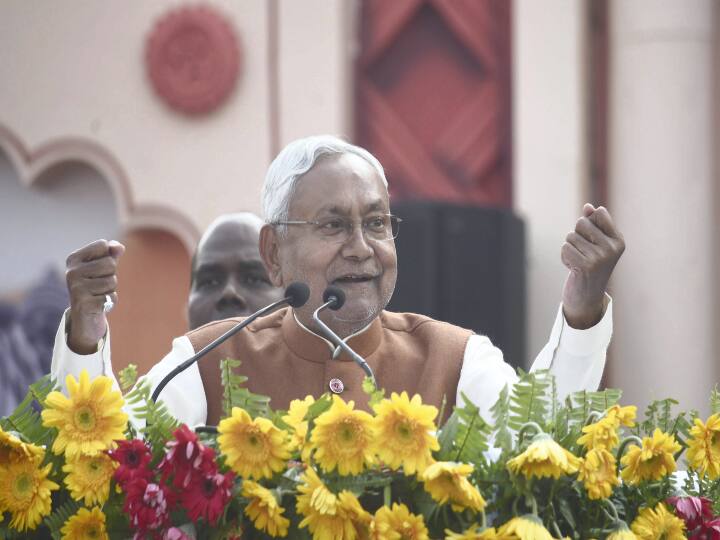 Nitish Kumar Statement BJP Samrat Chaudhary RJD Mrityunjay Tiwari and JDU statement on Bihar CM ann Nitish Kumar Statement: 'मरना मंजूर लेकिन बीजेपी के साथ जाना नहीं', नीतीश के बयानों में जानें कितना है दम? 