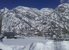 Snowfall : पर्वतीय भागात जोरदार बर्फवृष्टी, काश्मीरसह उत्तराखंडमध्येही सर्वत्र बर्फाची चादर