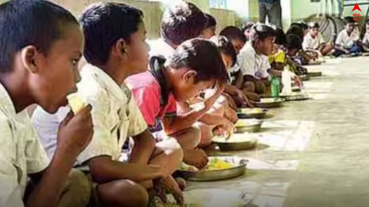 তবে অন্যান্য দুর্নীতির থেকেও, বড় প্রশ্ন তুলছে মিড ডে মিল দুর্নীতি। কারণ এই খাবারের সঙ্গে জড়িয়ে রয়েছে স্কুল পড়ুয়াদের জীবন।