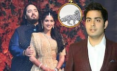 Anant Ambani: হাইরাইজে বিলাসবহুল ফ্ল্যাট হয়ে যায়, বাগদানে ছোট ভাইকে বহুমূল্য উপহার মুকেশ-পুত্র আকাশ আম্বানির