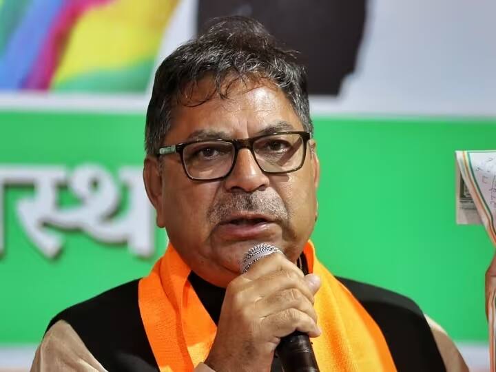 Rajasthan Pravasi Sammelan Chennai, BJP President Satish Poonia Called Railway Minister Ashwini Vaishnaw ANN Rajasthan: प्रवासी सम्मेलन में उठा ट्रेन का मुद्दा तो सतीश पूनिया ने मंच से कर दिया रेल मंत्री को फोन, जानें फिर क्या हुआ