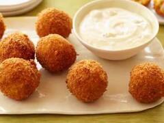 Crispy Potato Nuggets: इफ्तार पार्टी में बनाएं गरमा गर्म नगेट्स, मजा हो जाएगा दोगुना