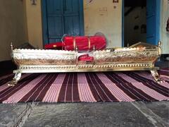सांगलीमध्ये घडवली 35 किलो वजनाची सोनपितळेची पालखी