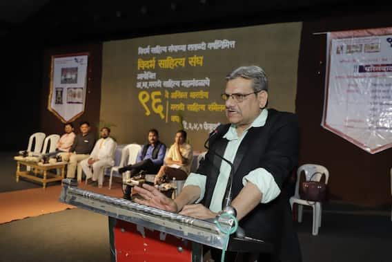 Akhil Bharatiya Marathi Sahitya Sammelan : सोशल मीडिया उत्तमच, पण जरा जपून; 'समाज माध्यमातील अभिव्यक्ती - एक उलट तपासणी'मध्ये तज्ज्ञांचे मत