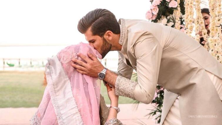 Pakistan Cricket star Shaheen Afridi gets married to Shahid Afridi's daughter Shaheen Afridi Marriage: বিশ্বক্রিকেটে বিয়ের মরসুমে, বিবাহ বন্ধনে আবদ্ধ হলেন পাক তারকা শাহিন আফ্রিদি