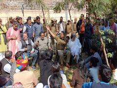 टीम के साथ जयपुर पहुंचे सांसद किरोड़ी लाल मीणा, अब मंत्री से बात के बाद बनेगी रणनीति