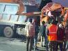 Auraiya News: औरैया में दर्दनाक सड़क हादसा, डंपर ने खड़े ट्रक में पीछे से मारी जोरदार टक्कर, ड्राइवर की मौत