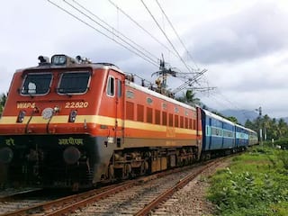Indian Railways : વરિષ્ઠ નાગરિકોને શાનદાર ગિફ્ટ આપશે રેલવે!!! રેલવે મંત્રીએ કરી જાહેરાત