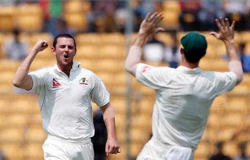 IND vs AUS 1st Test Josh Hazlewood ruled out of Nagpur Test India vs Australia Due to Injury IND vs AUS 1st Test: ઓસ્ટ્રેલિયાને વધુ એક ઝટકો, સ્ટાર્ક-ગ્રીન બાદ હવે આ સ્ટાર ખેલાડી પણ પ્રથમ ટેસ્ટમાંથી બહાર, થઇ ઇજા