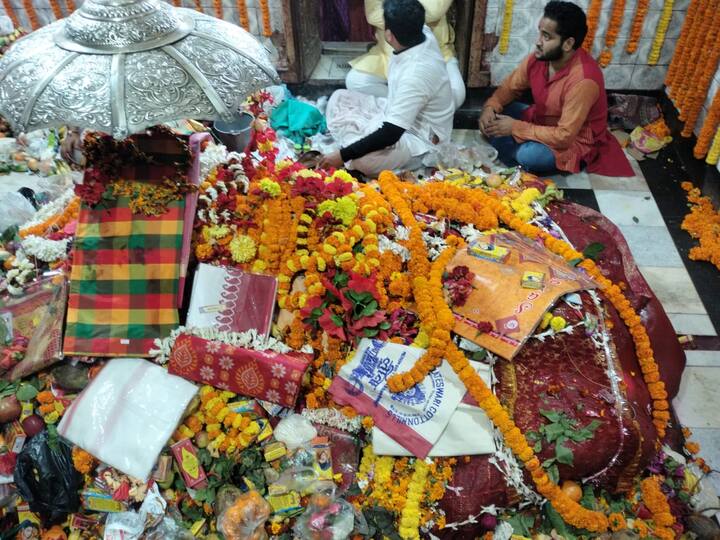 কথিত রয়েছে মাঘী পূর্ণিমার পুণ্য তিথিতে প্রাচীনকালে কৃষ্ণনন্দ গিরি মহারাজ মায়ের বিশেষ কৃপা লাভ করেছিলেন। সেই প্রাচীনকাল থেকেই আজকের এই মাঘী পূর্ণিমার বিশেষ দিনটিতে হয়ে থাকে বিশেষ পুজোর ব্যবস্থা।