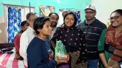 বিশ্বজয়ীর সঙ্গে সাক্ষাৎ, হৃষিতার সঙ্গে দেখা করলেন মীনাক্ষী